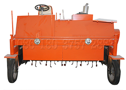 Horse manure moving type compost turner